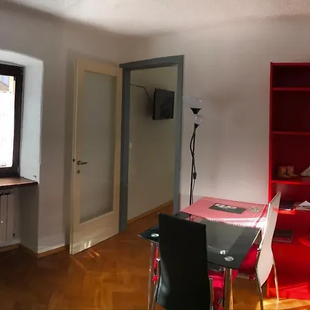 2 * Múggia